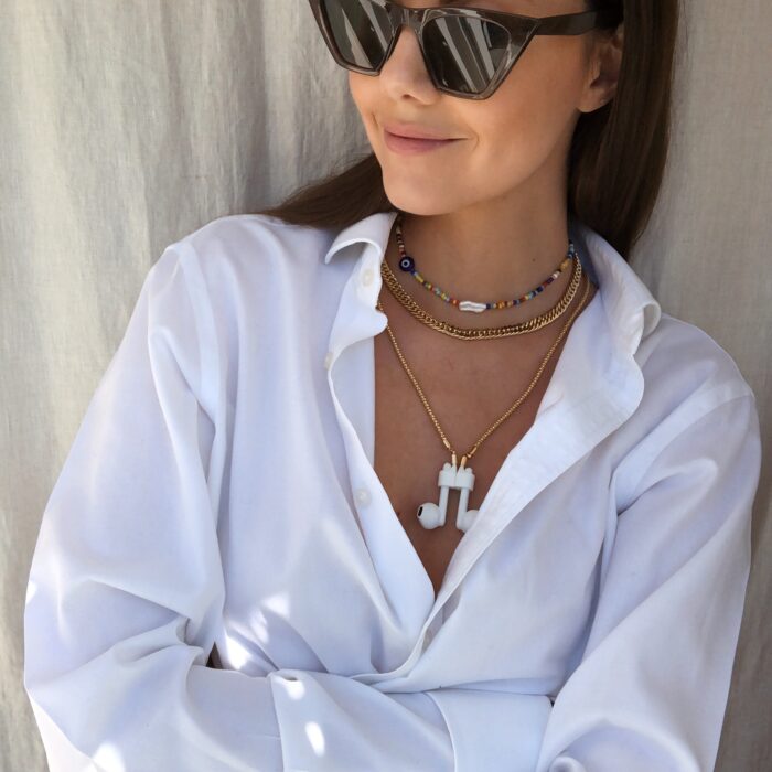 AirPod Chain Gold - Image 2