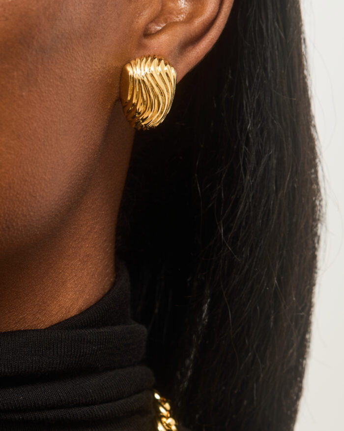 Vintage Stud Earrings- Gold - Image 3